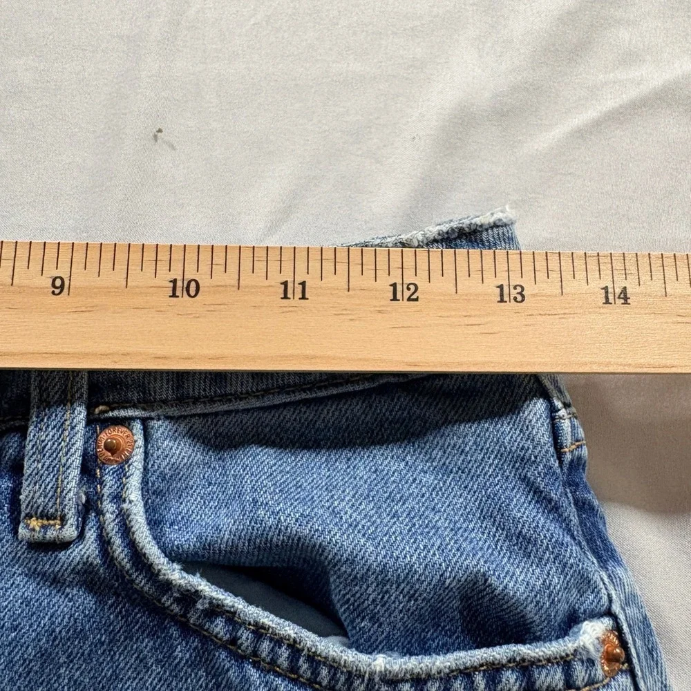Forever 21 Premium Denim Shorts Womens 25 Blue Distressed High Rise Raw Hem